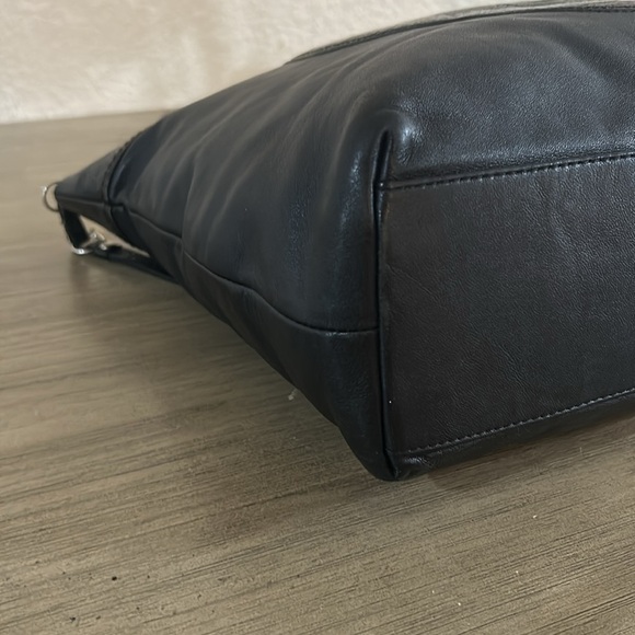 Coach F18336 Laura Signature In Black Leather Tote Purse - Picture 9 of 11